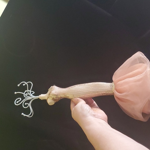 SOLD SOLD !Ball gown, Mannequin Jewelry stand silver - Picture 10 of 16